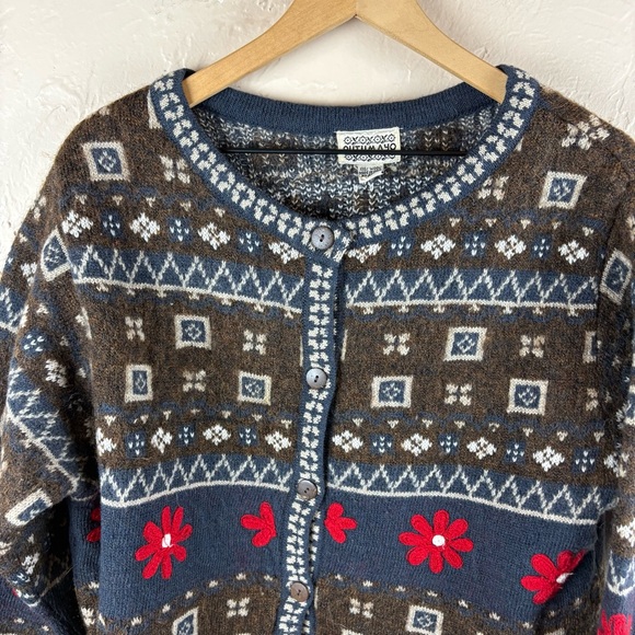 Vintage Putumayo Wool Brown Blue Patterned Cardigan with Red Flowers Fair Isle - Picture 2 of 9
